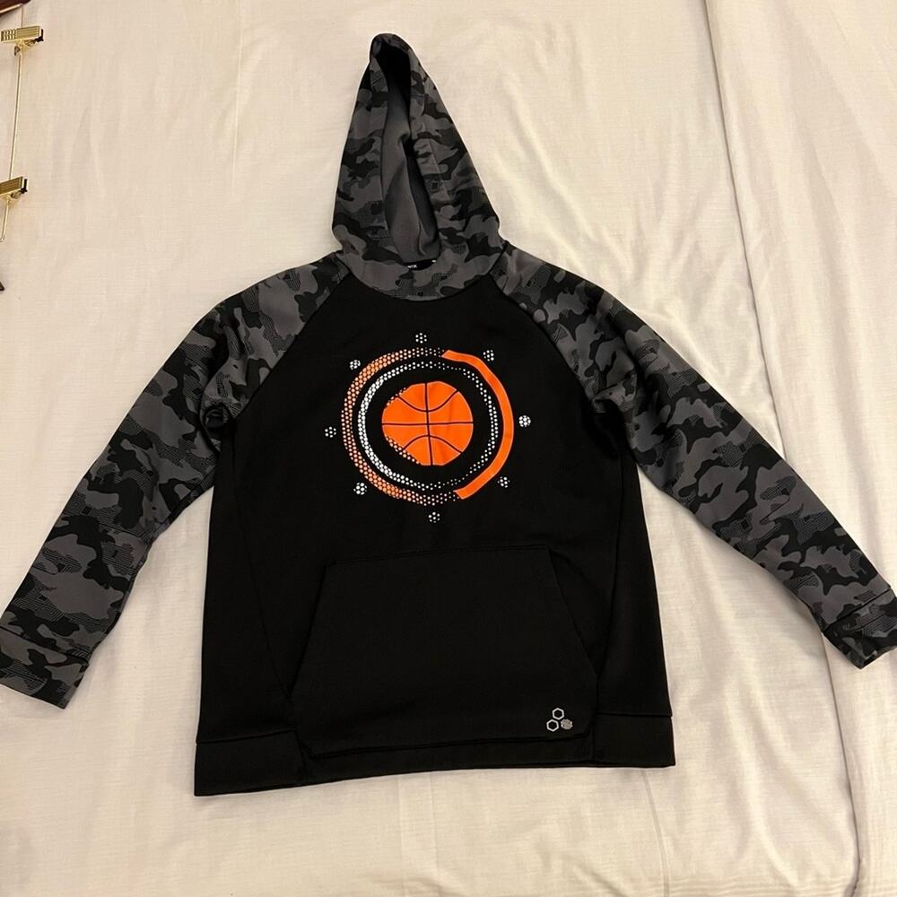 Tek Gear Basketball Hoodie Boys Size Large 14/16 Black Sweatshirt